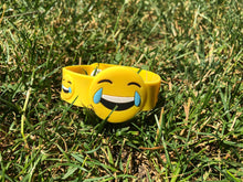 Load image into Gallery viewer, Water Guns Super Soaker for Kids 2 Pack Blaster Zuro X-Shot & Emoji Bracelet - 2 PC Bundle - OMG Closet